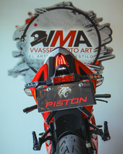 Cargar imagen en el visor de la galería, American Piston R300 California 2026