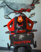 Cargar imagen en el visor de la galería, American Piston R300 California 2026