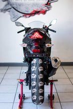 Cargar imagen en el visor de la galería, KAWASAKI NINJA 400 ABS 2022