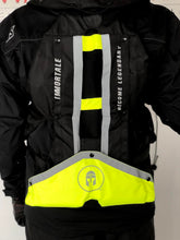 Cargar imagen en el visor de la galería, Chaleco Protector Con Bolsa de Aire Immortale/ Incluye Tanque CO2