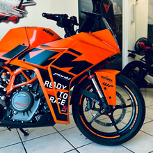 Cargar imagen en el visor de la galería, KTM 390 RC
