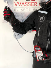 Cargar imagen en el visor de la galería, Chaleco Protector Con Bolsa de Aire Immortale/ Incluye Tanque CO2
